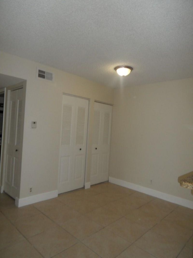 10773 Cleary Boulevard, Unit 110, Plantation, FL 33324 Photo