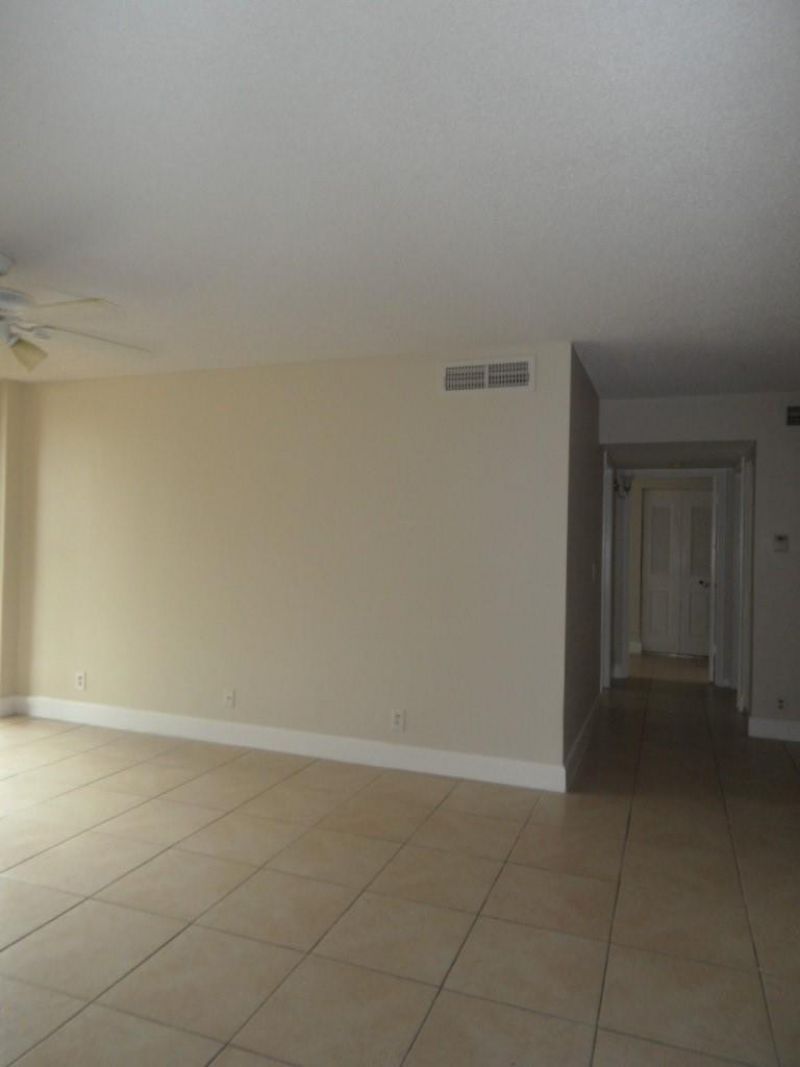 10773 Cleary Boulevard, Unit 110, Plantation, FL 33324 Photo