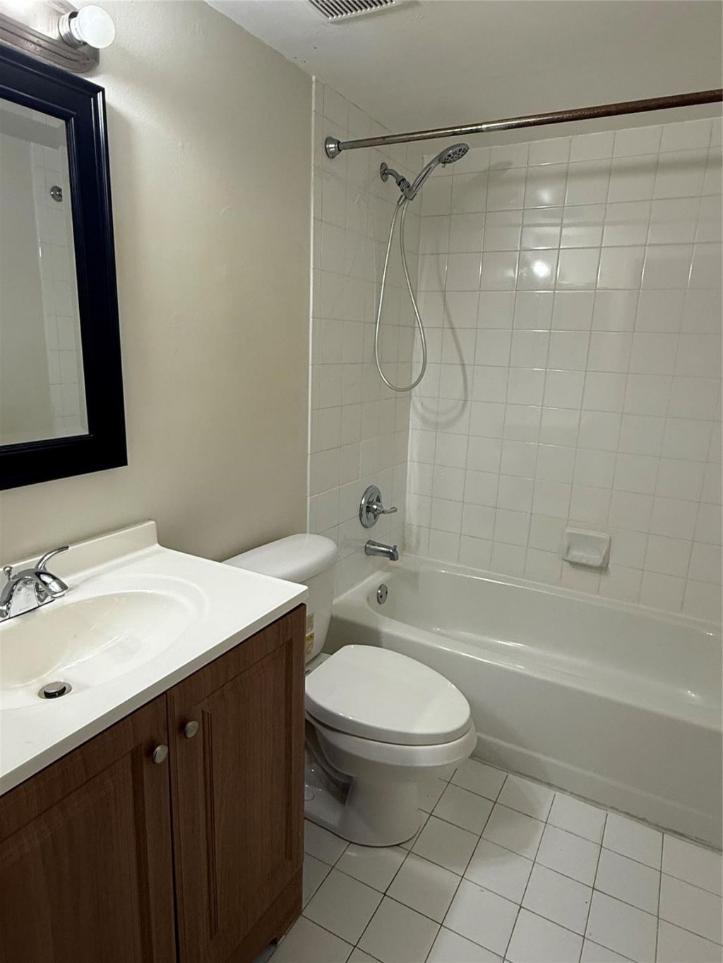 10773 Cleary Boulevard, Unit 110, Plantation, FL 33324 Photo