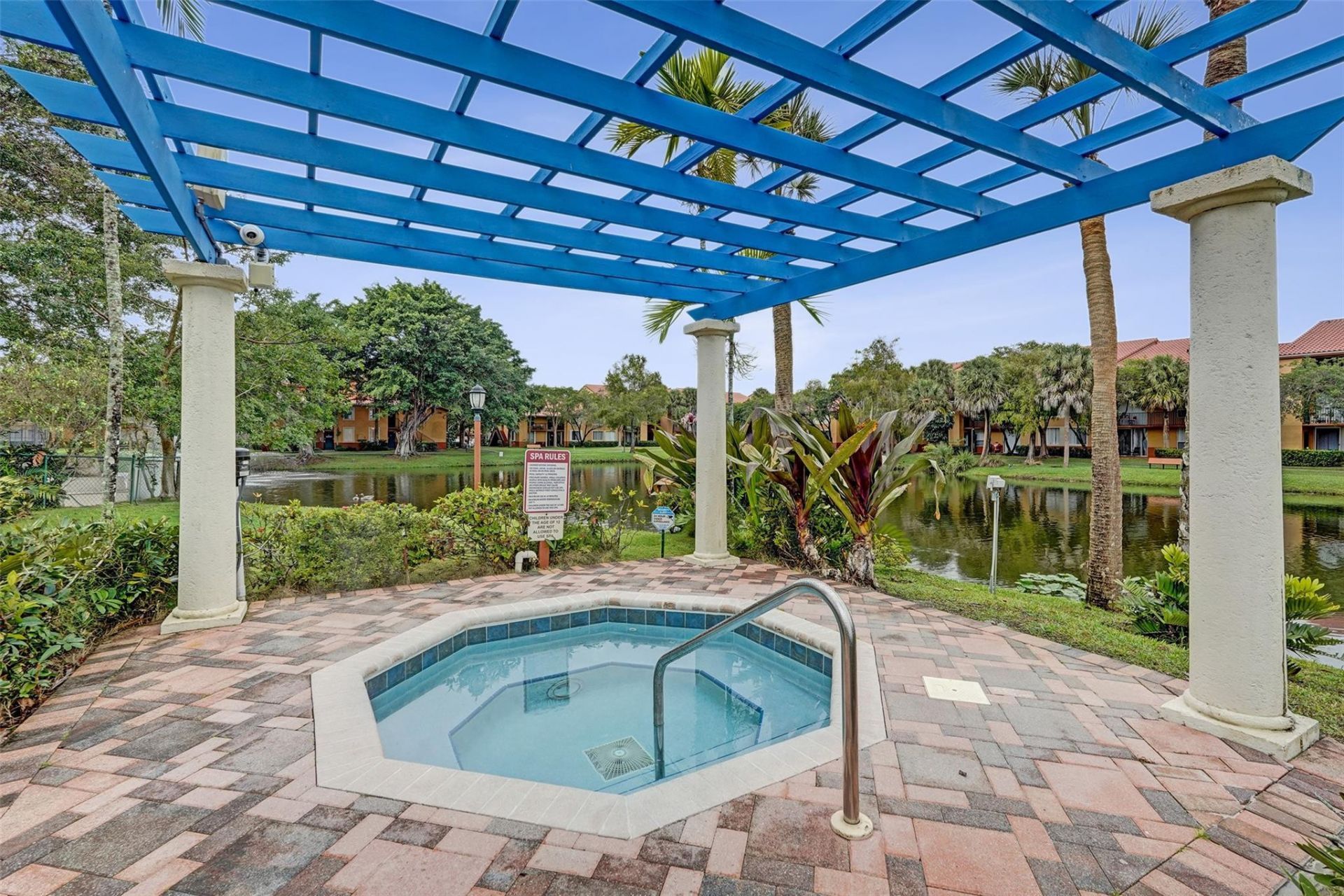 10773 Cleary Boulevard, Unit 110, Plantation, FL 33324 Photo