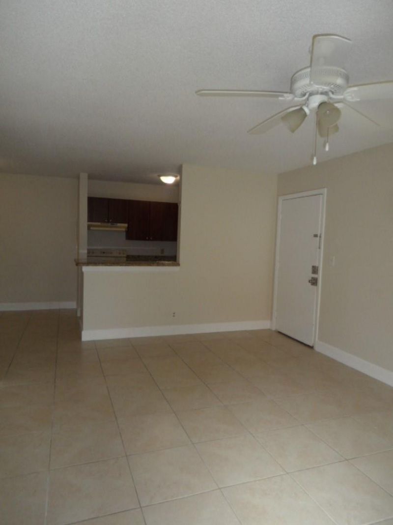 10773 Cleary Boulevard, Unit 110, Plantation, FL 33324 Photo