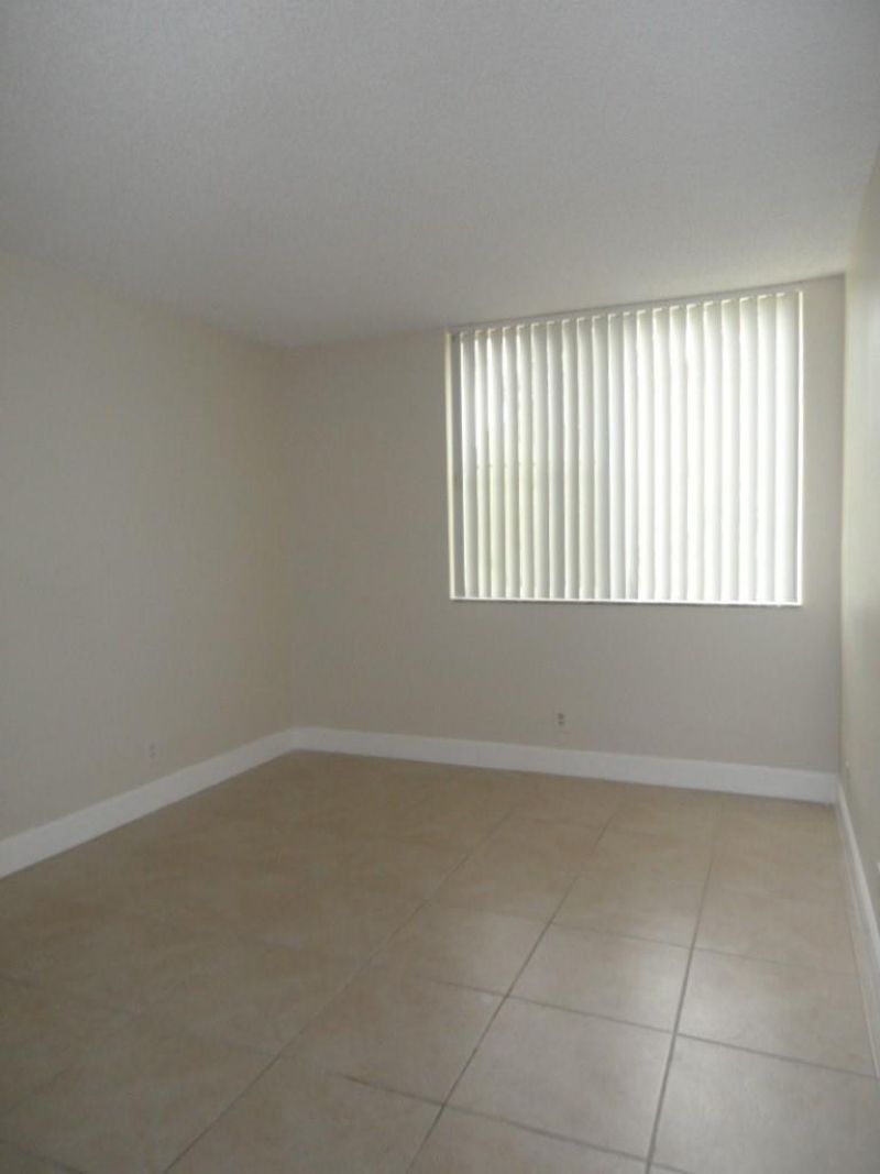10773 Cleary Boulevard, Unit 110, Plantation, FL 33324 Photo