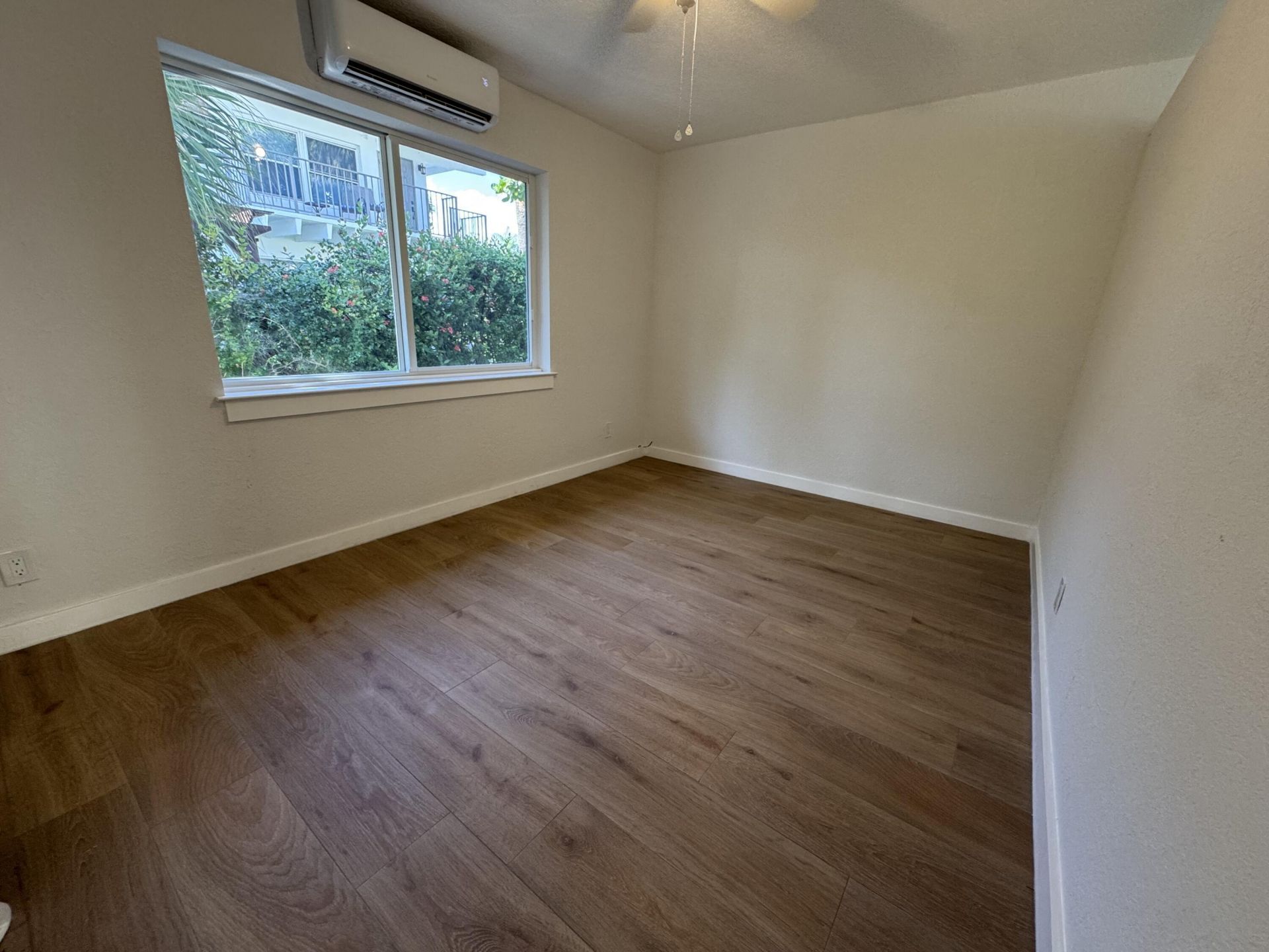 110 Cascade Lane, Unit 2, West Palm Beach, FL 33404 Photo