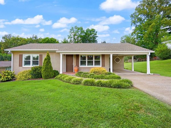 306 Green Acres Drive , Glasgow, KY 42141