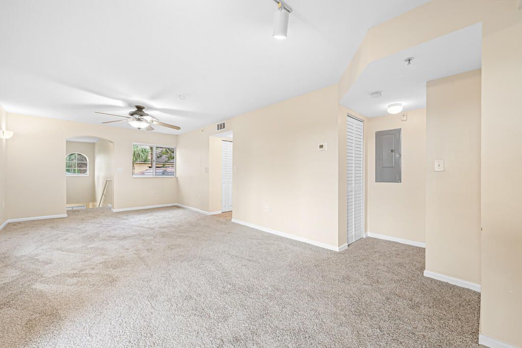 900 Scotia Drive, Unit 206, Hypoluxo, FL 33462 Photo