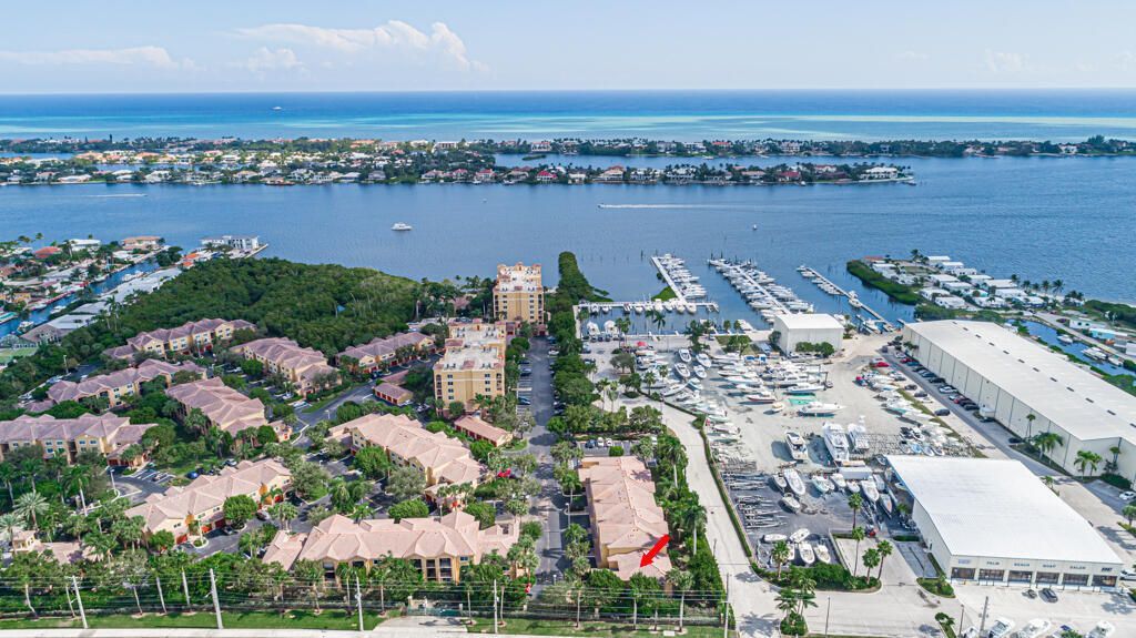 900 Scotia Drive, Unit 206, Hypoluxo, FL 33462 Photo