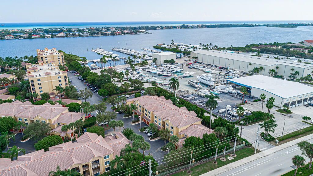 900 Scotia Drive, Unit 206, Hypoluxo, FL 33462 Photo