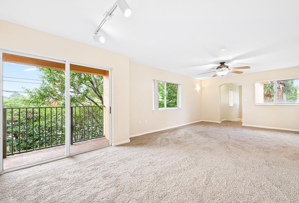 900 Scotia Drive, Unit 206, Hypoluxo, FL 33462 Photo