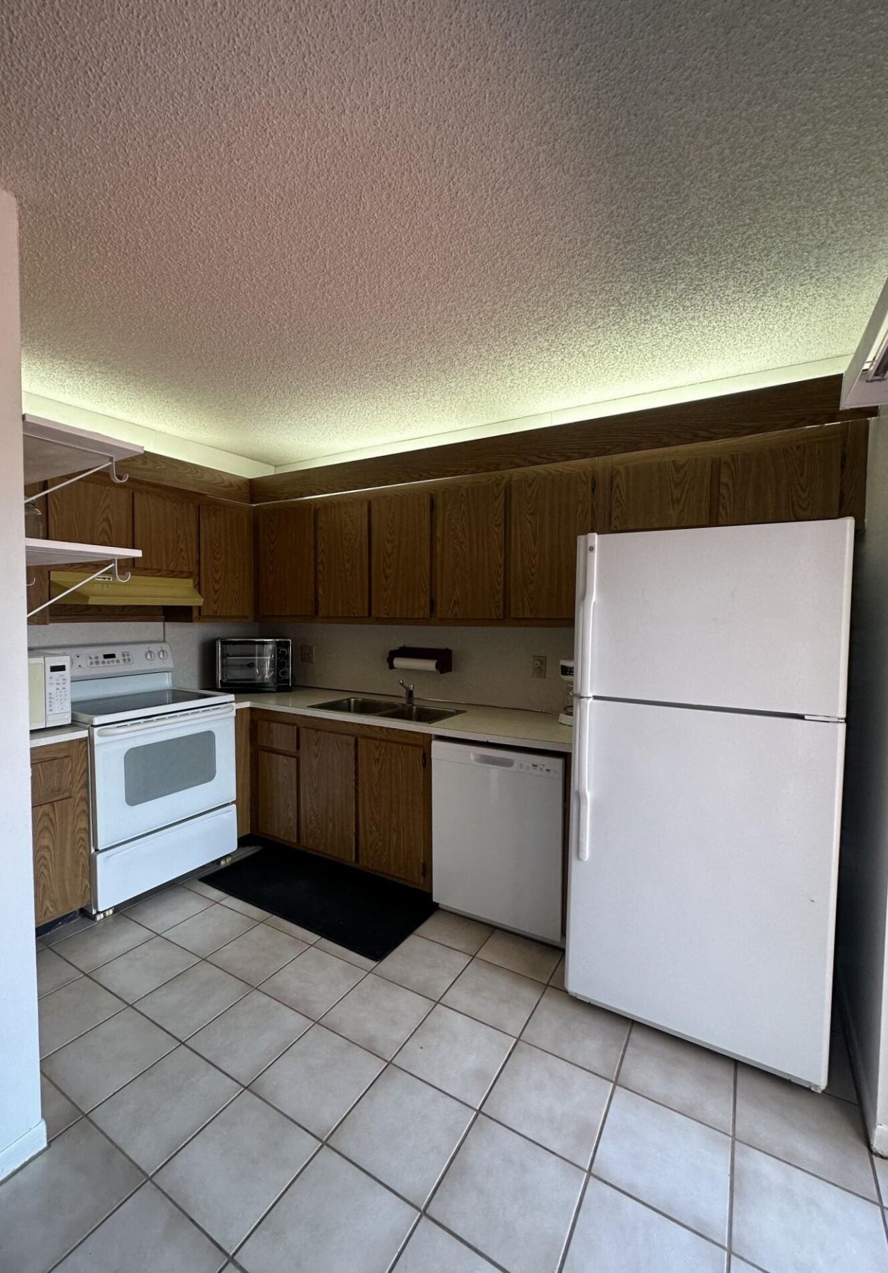 17 Lake Arbor Drive, Palm Springs, FL 33461 Photo