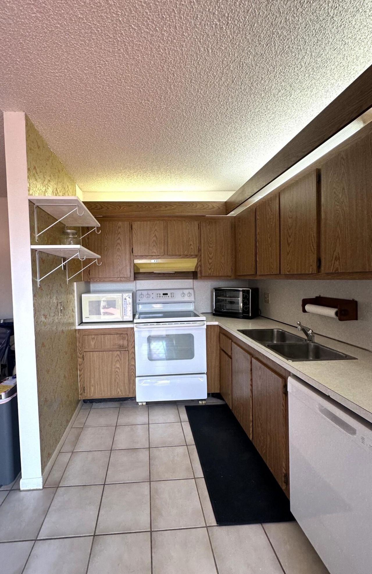 17 Lake Arbor Drive, Palm Springs, FL 33461 Photo