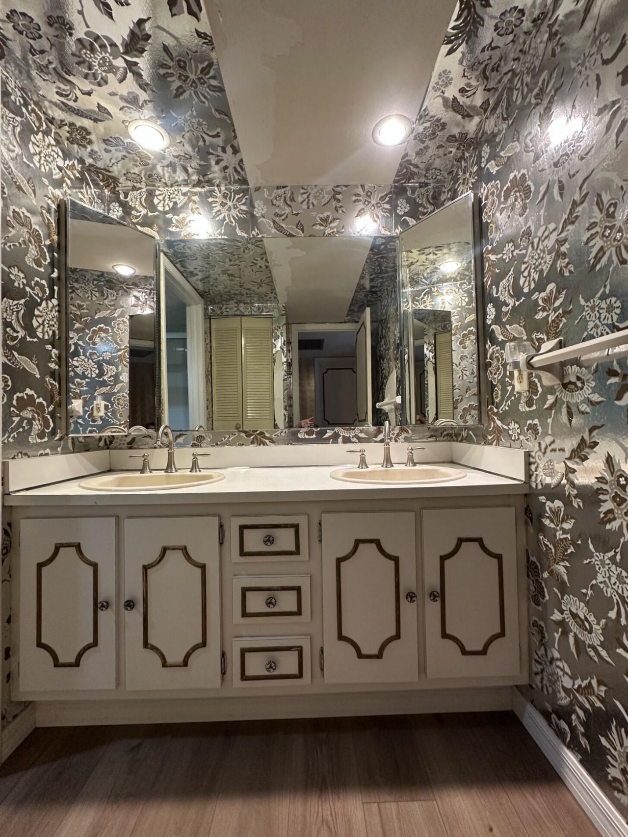 17 Lake Arbor Drive, Palm Springs, FL 33461 Photo