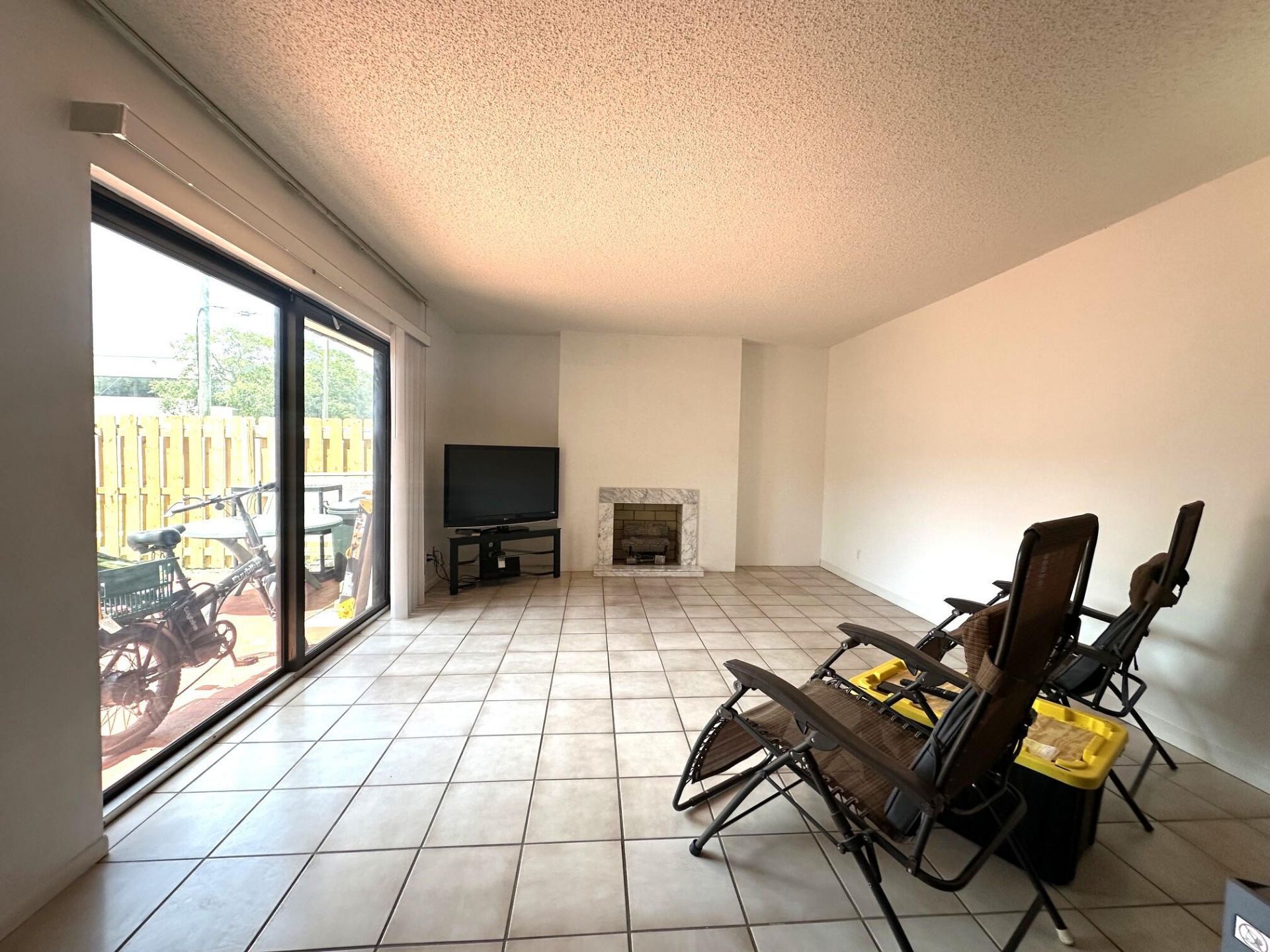 17 Lake Arbor Drive, Palm Springs, FL 33461 Photo