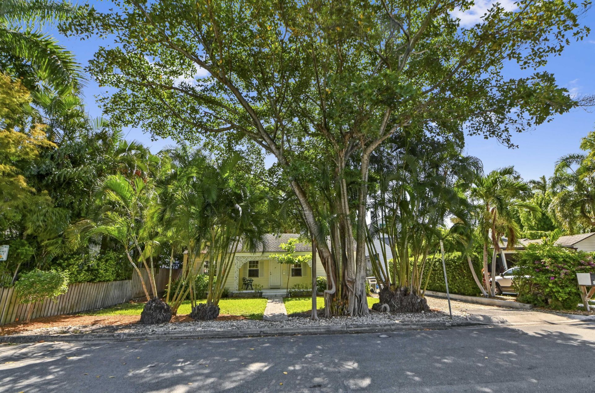 53 Palm Square, Delray Beach, FL 33483 Photo