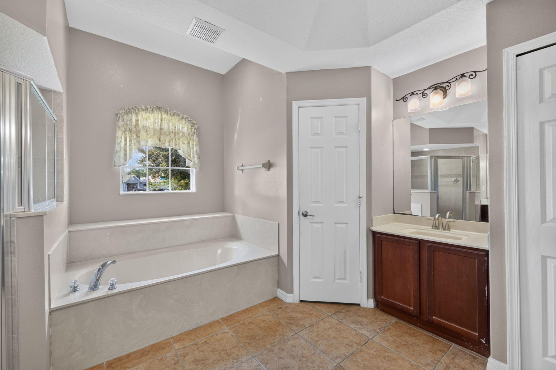 6119 NW Gause Avenue, Port Saint Lucie, FL 34986 Photo