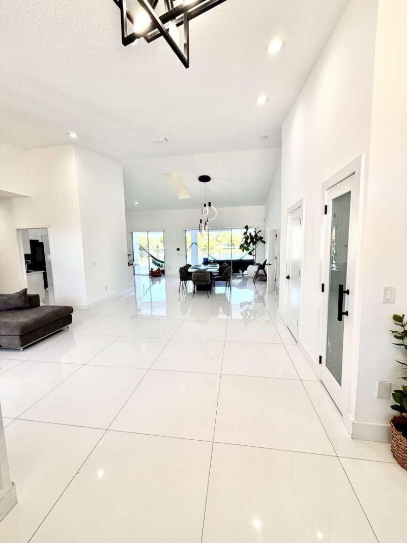 120 Saratoga Boulevard W, Royal Palm Beach, FL 33411 Photo