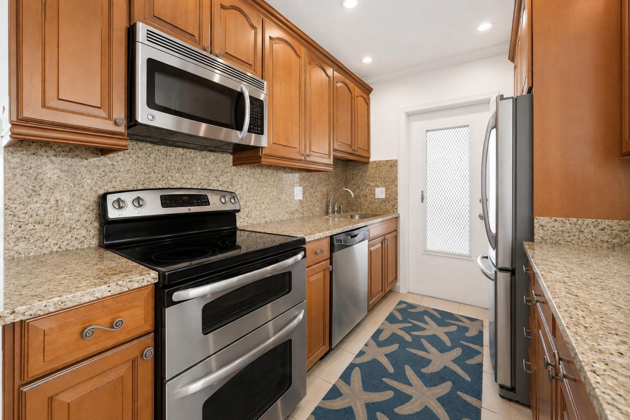 4501 S Ocean Boulevard, Unit F3, Lantana, FL 33480 Photo