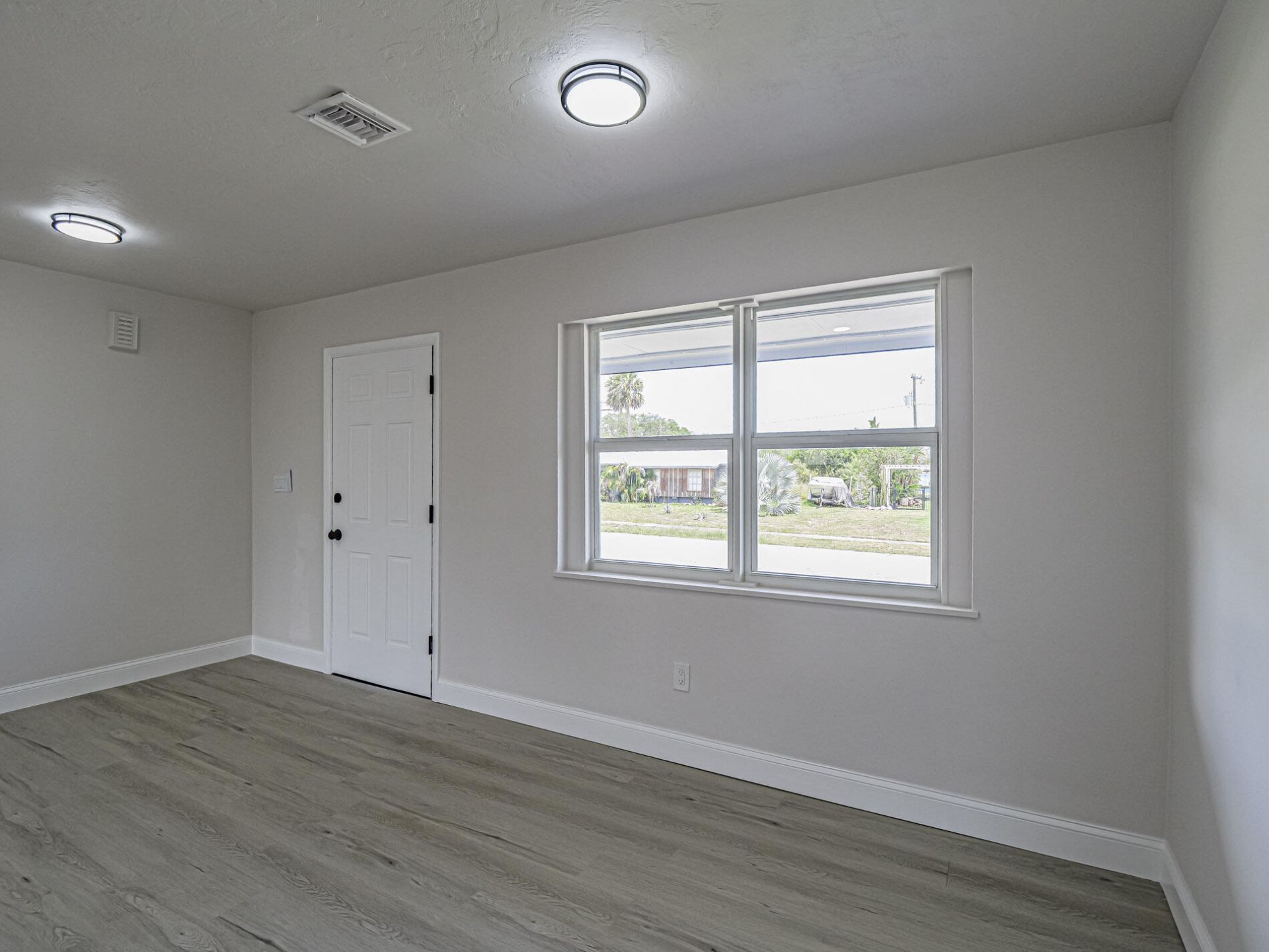 375 Manly Avenue, Sebastian, FL 32958 Photo