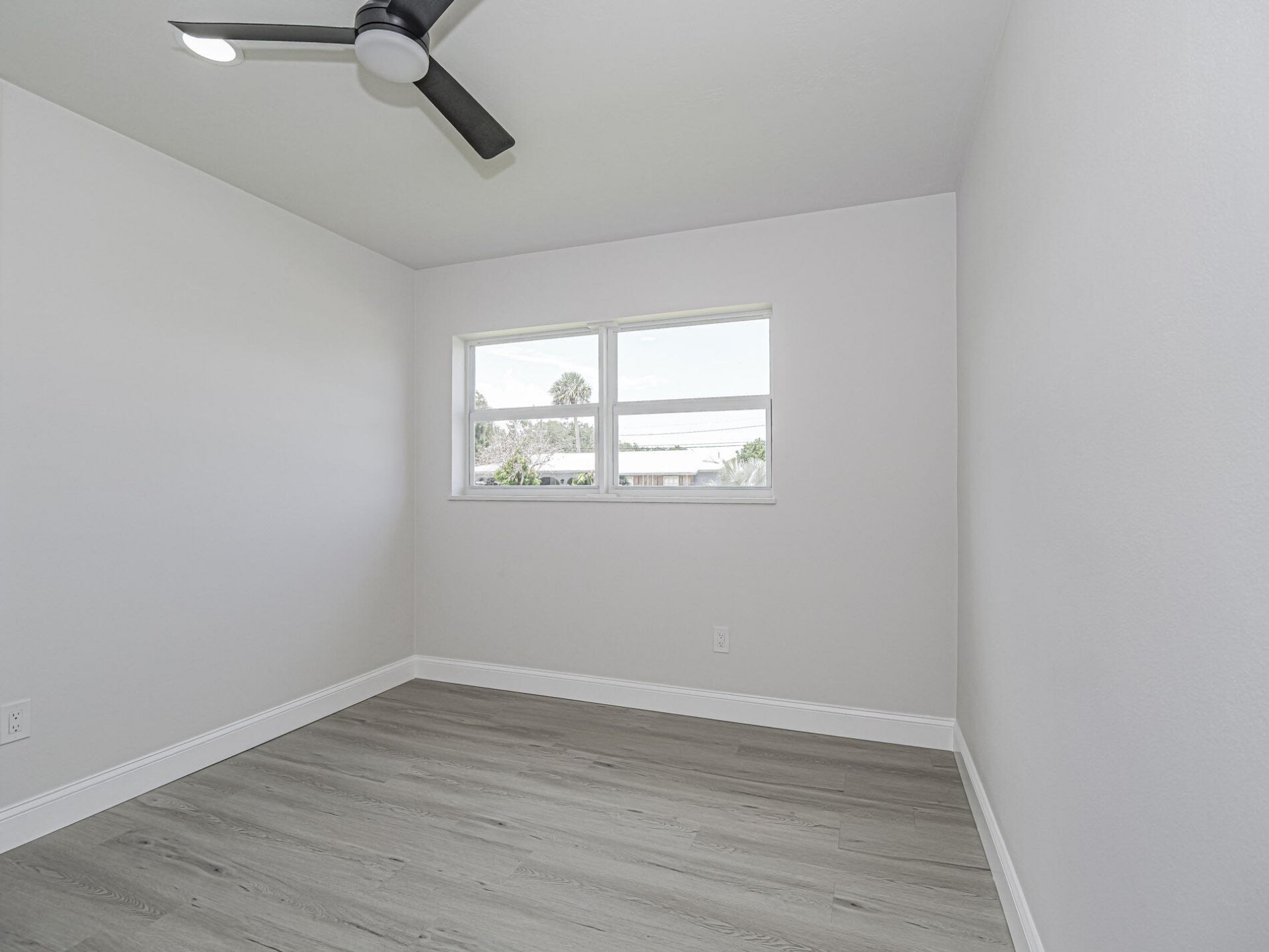 375 Manly Avenue, Sebastian, FL 32958 Photo