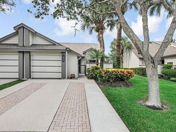 1911 LANDINGS Boulevard, Greenacres, FL 33413