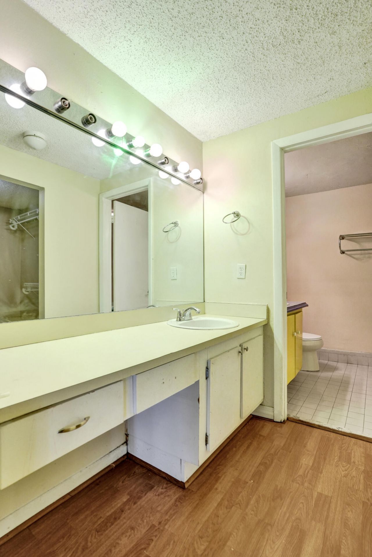 3810 NW 77th Avenue, Davie, FL 33024 Photo