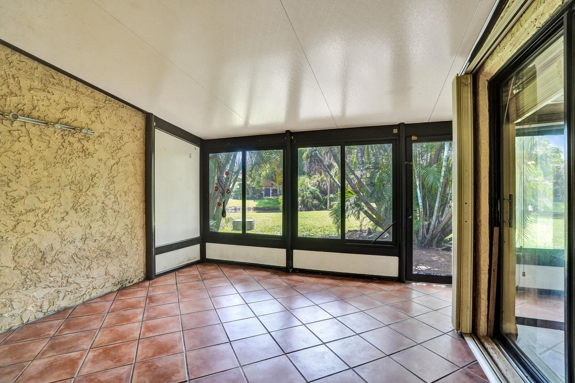3810 NW 77th Avenue, Davie, FL 33024 Photo