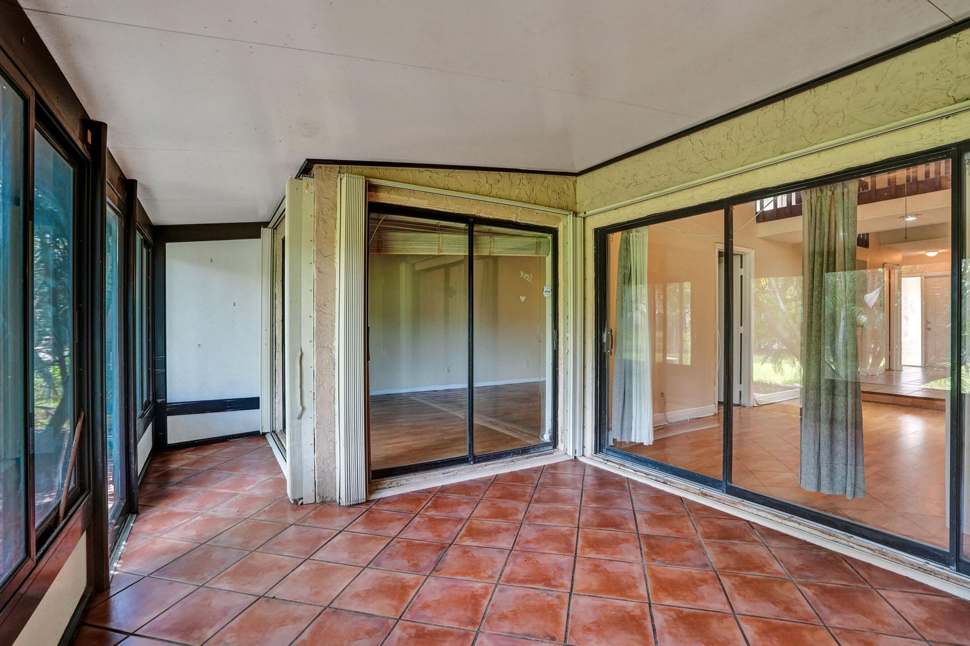 3810 NW 77th Avenue, Davie, FL 33024 Photo