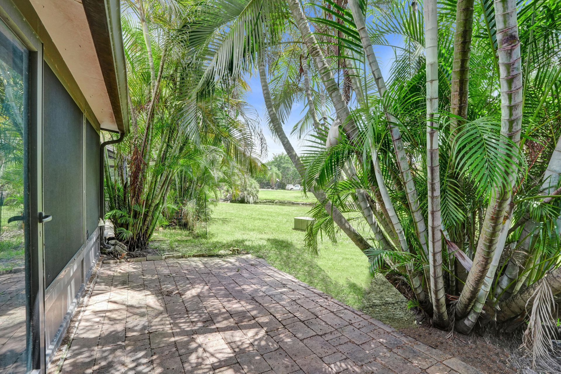 3810 NW 77th Avenue, Davie, FL 33024 Photo
