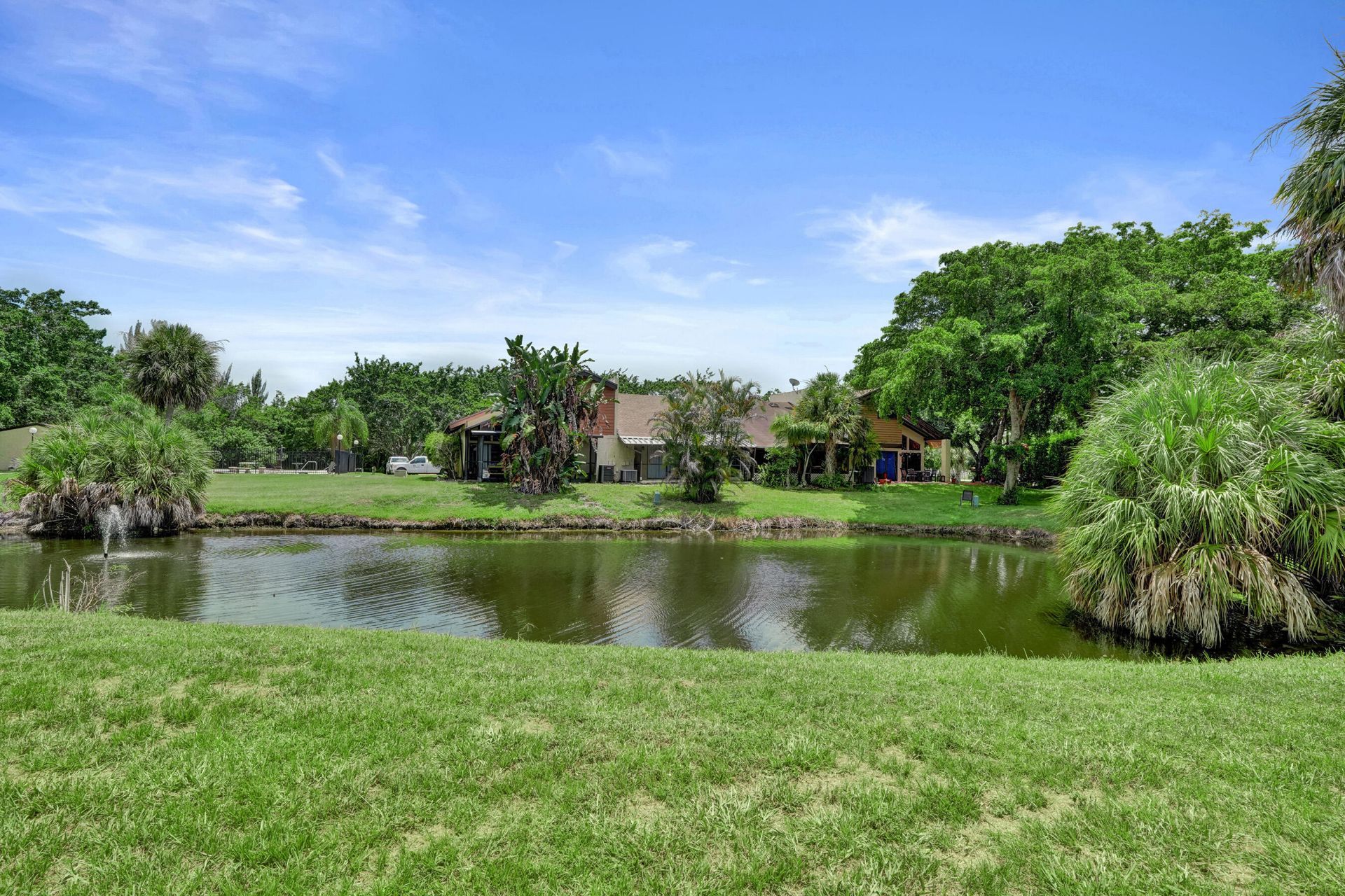 3810 NW 77th Avenue, Davie, FL 33024 Photo