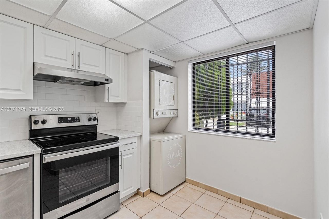 319 NW 109th Ave , Unit 3B, Miami, FL 33172 Photo