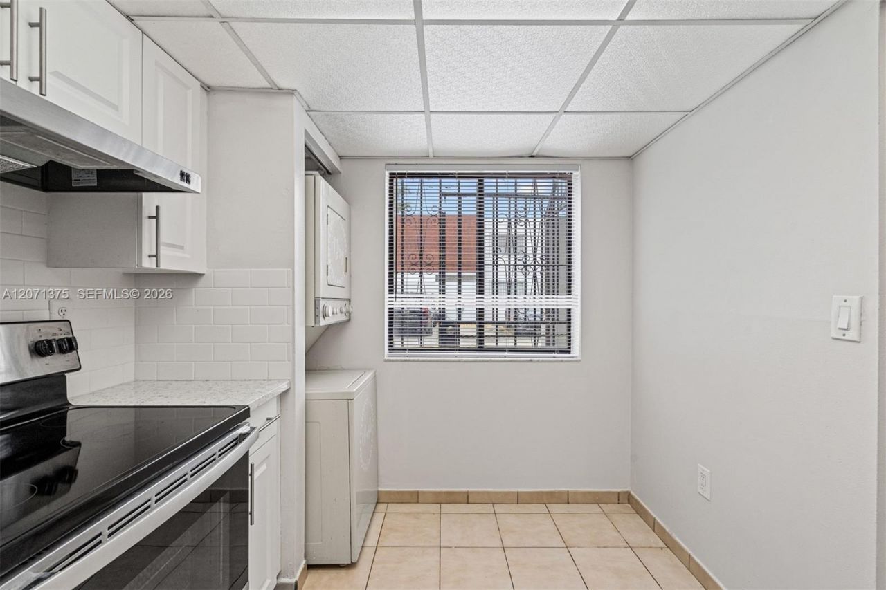 319 NW 109th Ave , Unit 3B, Miami, FL 33172 Photo