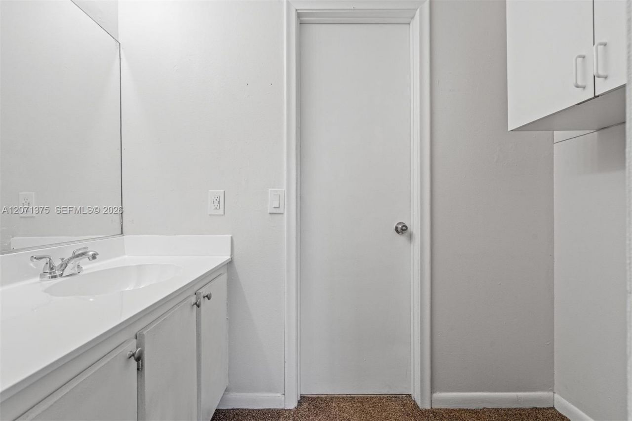 319 NW 109th Ave , Unit 3B, Miami, FL 33172 Photo