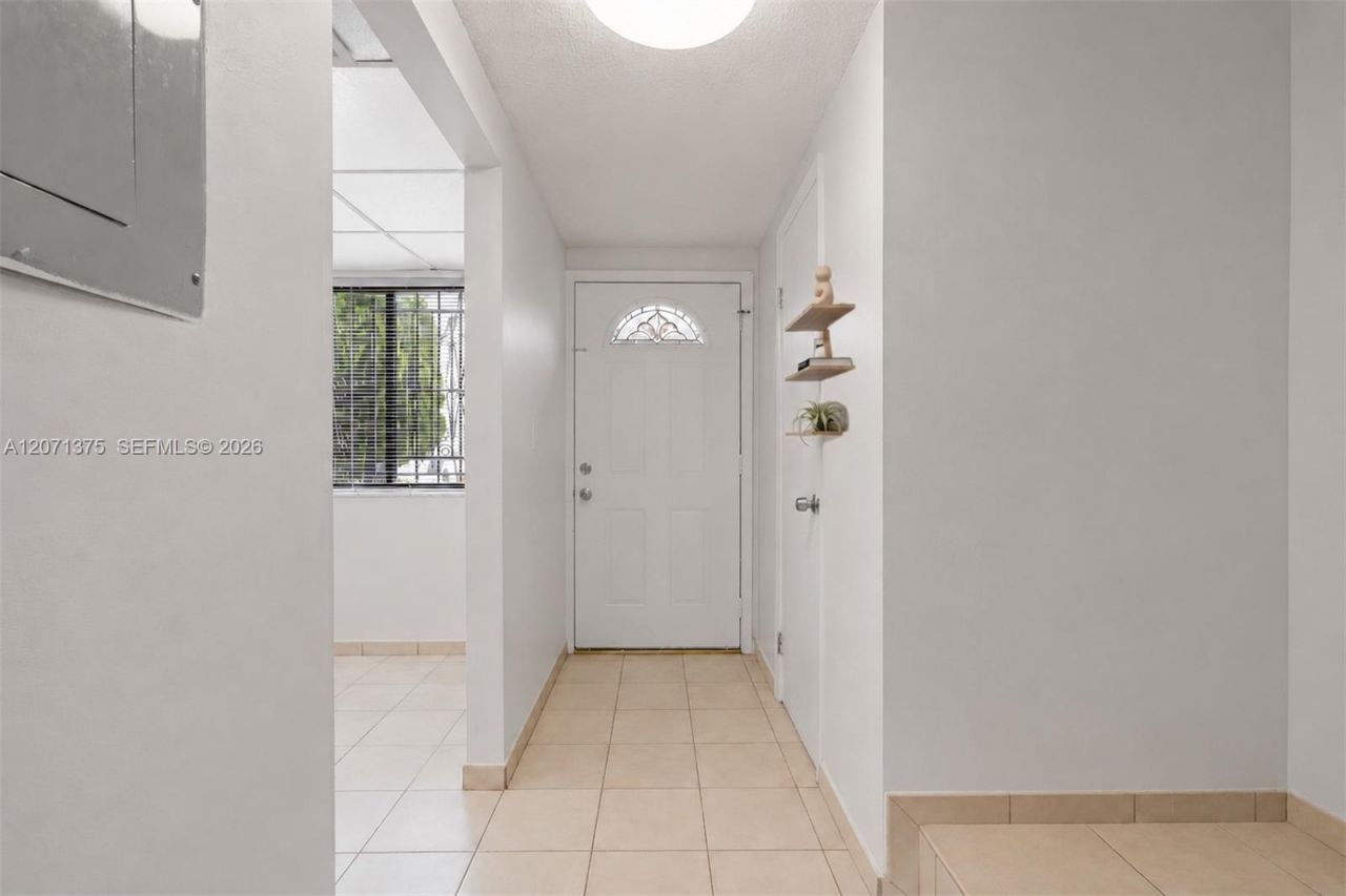 319 NW 109th Ave , Unit 3B, Miami, FL 33172 Photo