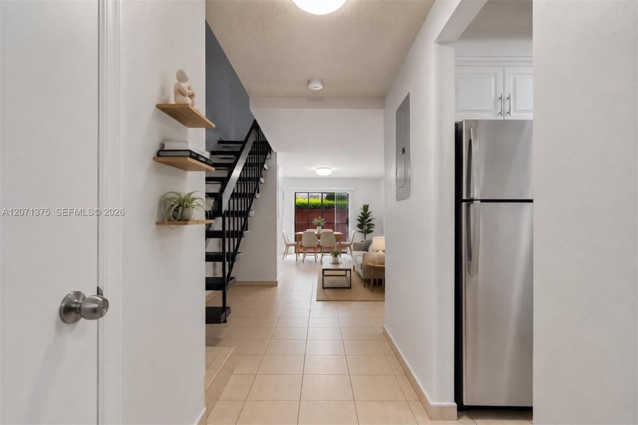 319 NW 109th Ave , Unit 3B, Miami, FL 33172 Photo
