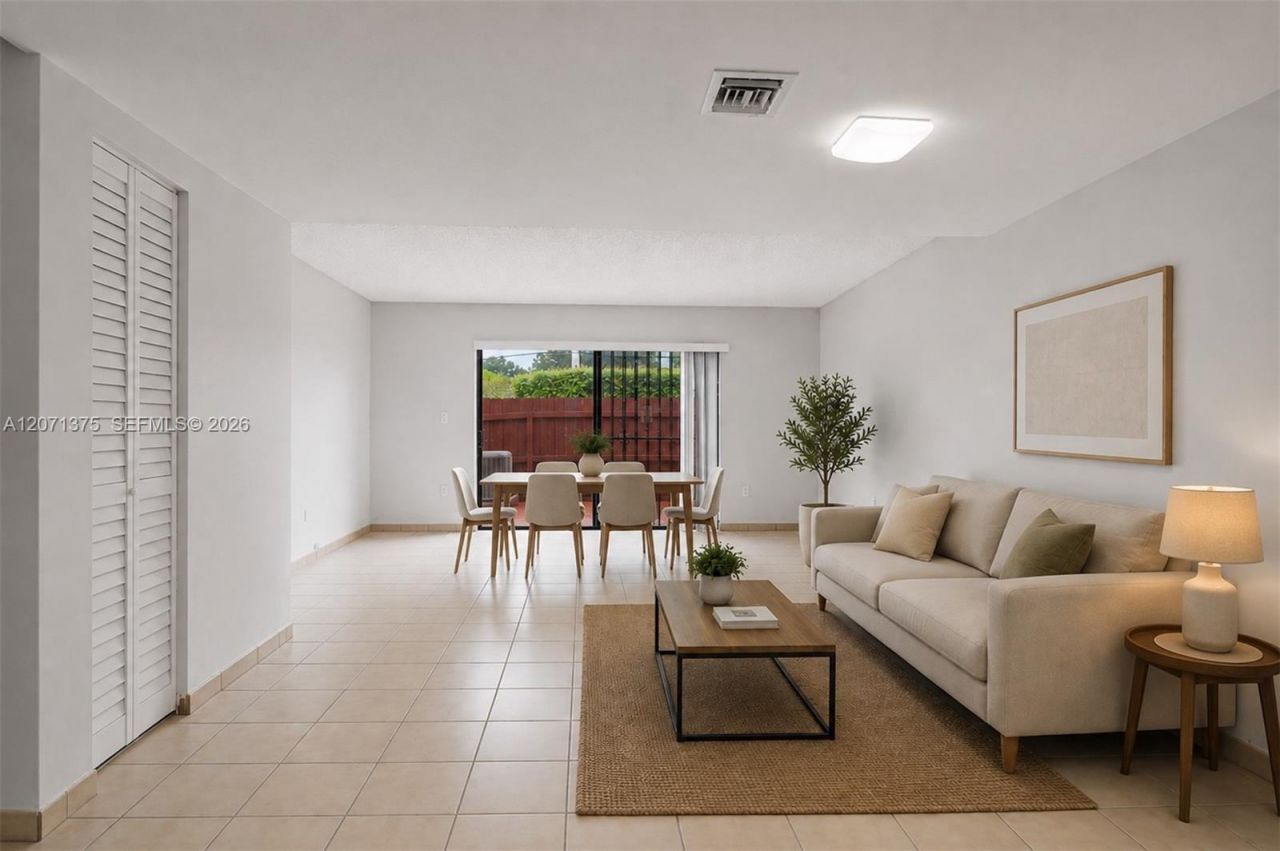 319 NW 109th Ave , Unit 3B, Miami, FL 33172 Photo