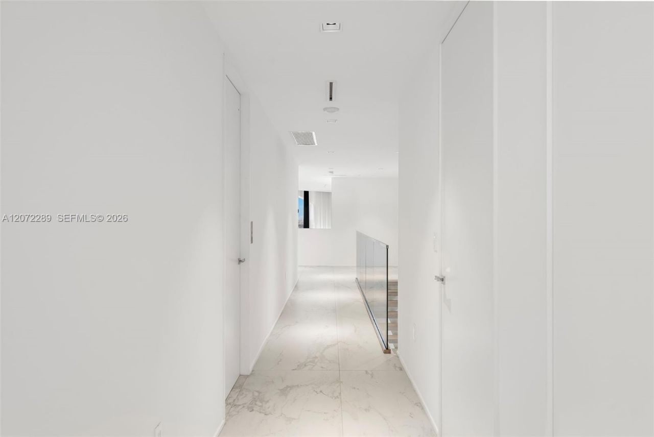 1000 Biscayne Blvd, Unit Town House, Miami, FL 33132 Photo