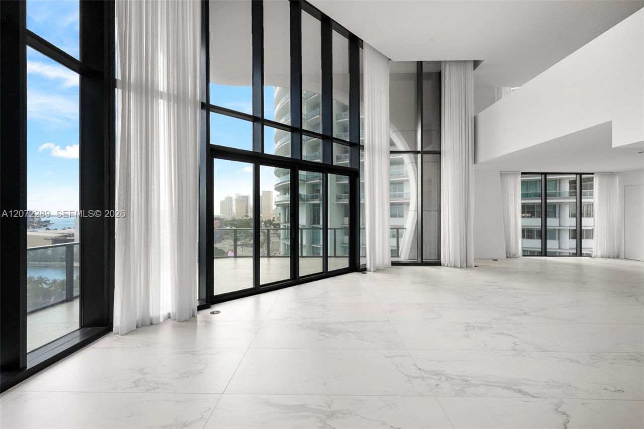1000 Biscayne Blvd, Unit Town House, Miami, FL 33132 Photo