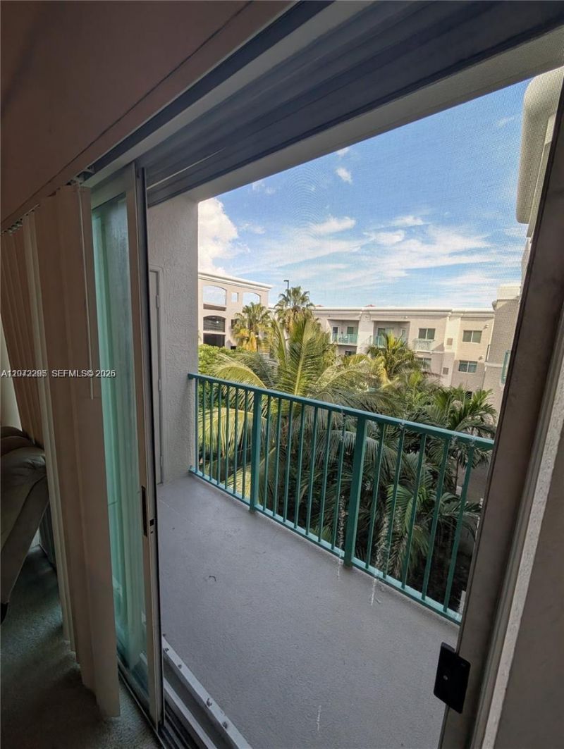 6001 SW 70th St, Unit 620, South Miami, FL 33143 Photo