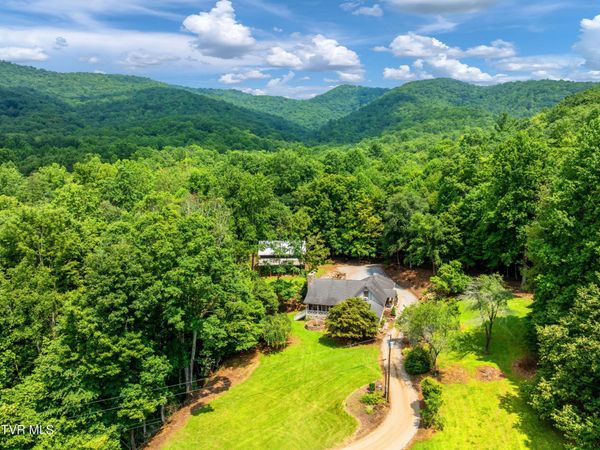 284 Bulldog Hollow, Elizabethton, TN 37643