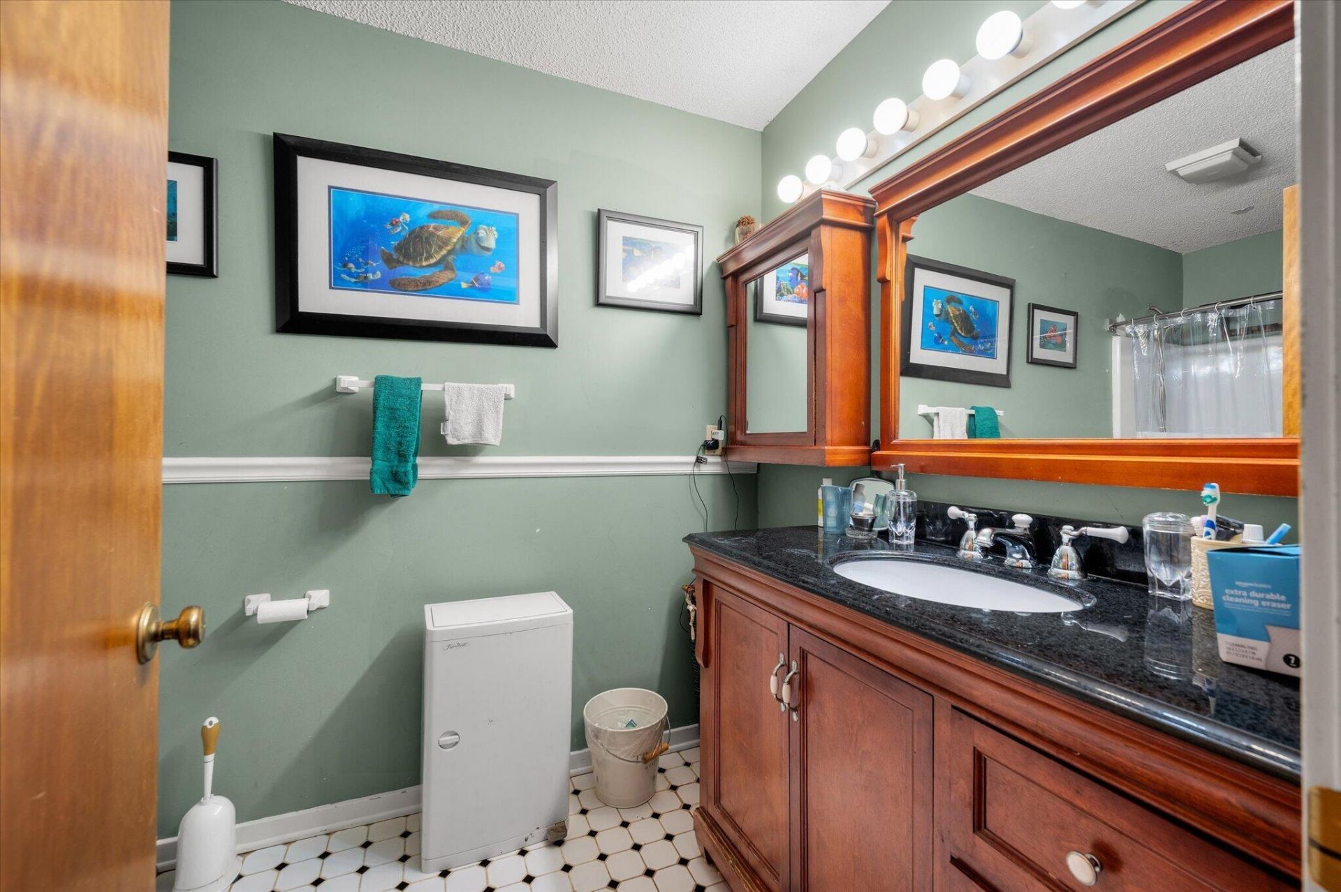 7935 Edgebrook Circle Photo 14