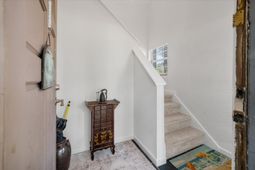 7935 Edgebrook Circle photo 4