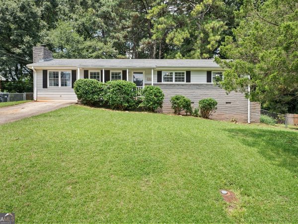 900 Carlton Drive SE, Conyers, GA 30094