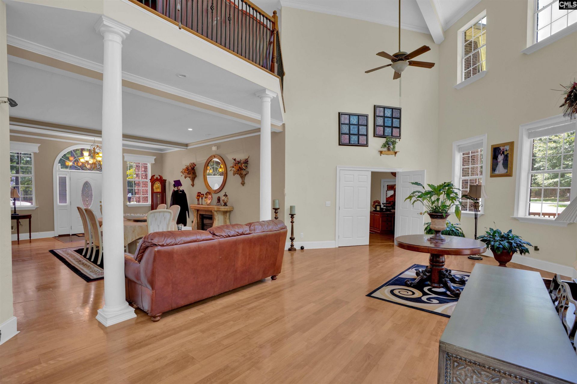 333 Nina Lee Drive  Photo 10