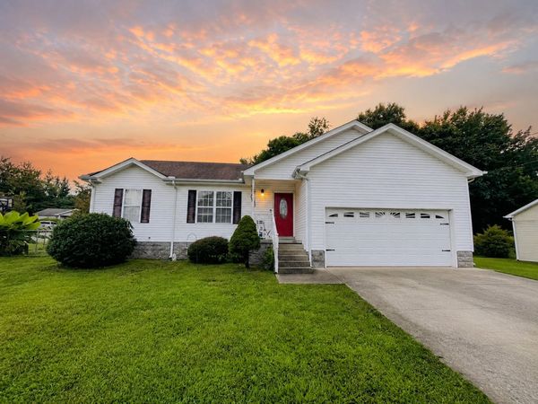 507 Corlew Cir , White Bluff, TN 37187