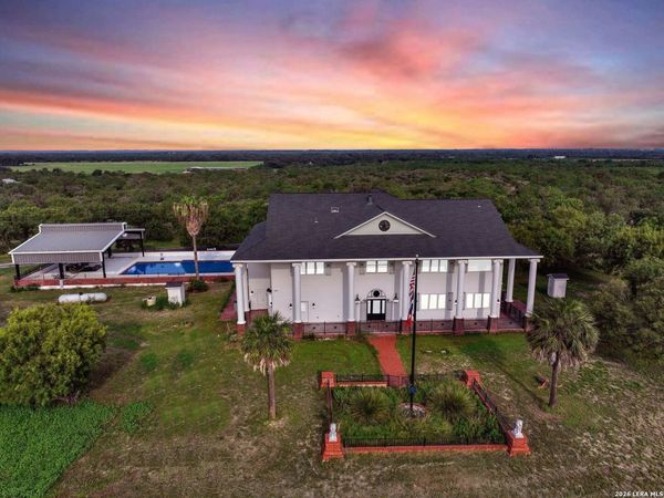 130 Pr 556, Hondo, TX 78861