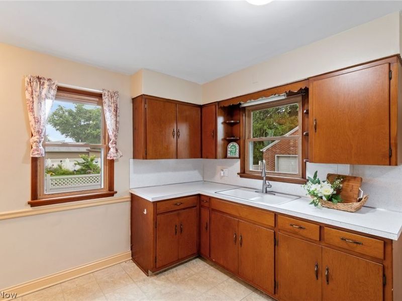 4630 Cleveland Avenue S, Canton, OH 44707 Photo 10