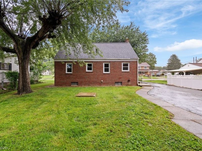 4630 Cleveland Avenue S, Canton, OH 44707 Photo 28