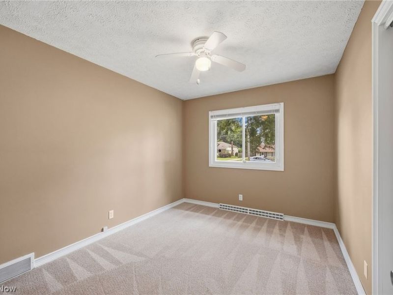 5839 Lake Road , Mentor on the Lake, OH 44060 Photo 16