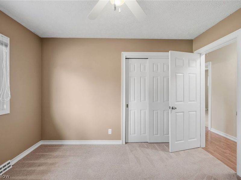 5839 Lake Road , Mentor on the Lake, OH 44060 Photo 18