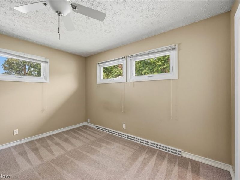 5839 Lake Road , Mentor on the Lake, OH 44060 Photo 22