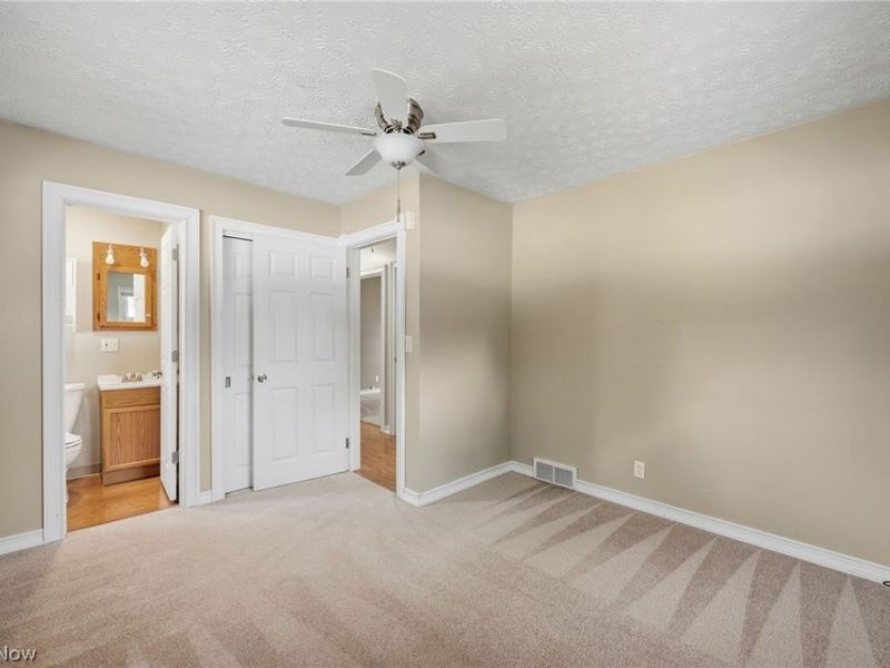 5839 Lake Road , Mentor on the Lake, OH 44060 Photo 23